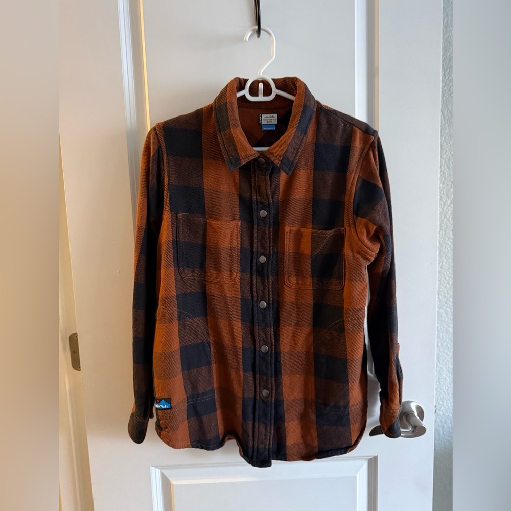 Kavu - Women’s Navy and Brown Checkered flannel